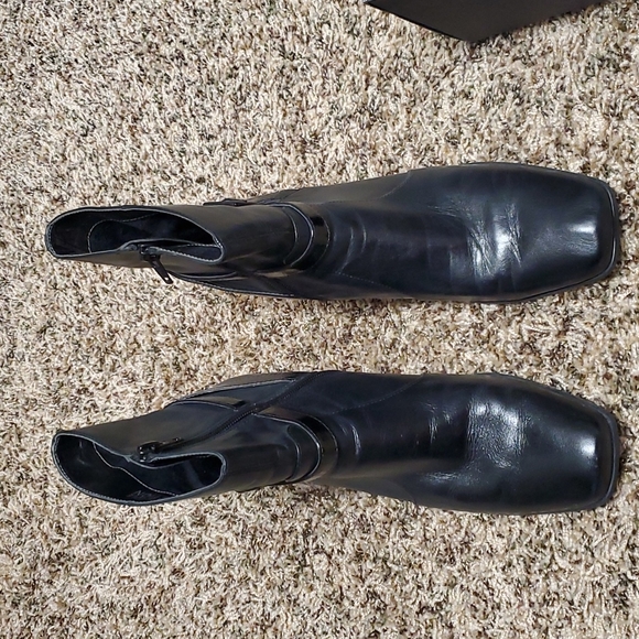 Kenneth Cole Reaction - Picture 1 of 7